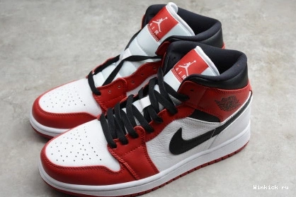 1 JORDAN “CHICAGO” MID AIR 0809